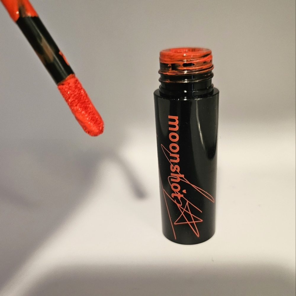 Moonshot cream paint stainfit special edition (unused)